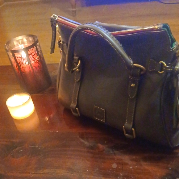 NWOT Elephant Dooney-Bourke Satchel - Picture 1 of 8